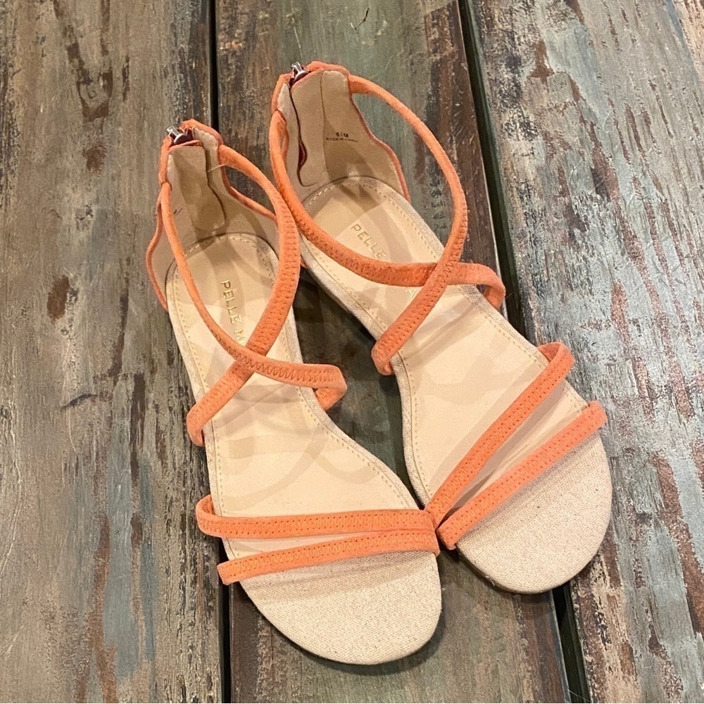 Pelle Moda Barnes Strappy Sandals Suede Peach Coral Back Zippers Size 5.5